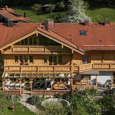 ゲストハウス Gaestehaus Berghof 